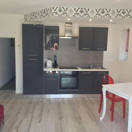 Domaine Chamarel * Saint-Paulet-de-Caisson