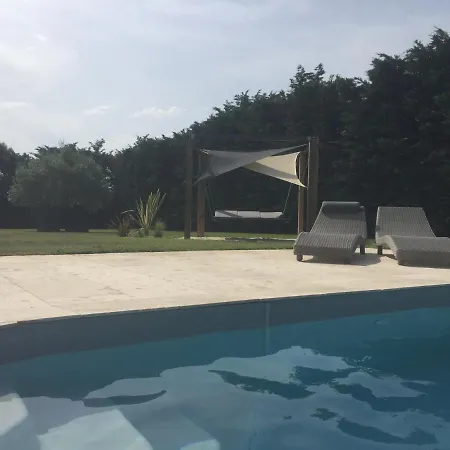Domaine Chamarel Saint-Paulet-de-Caisson