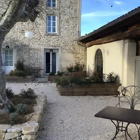 Semesterbostad Domaine Chamarel Saint-Paulet-de-Caisson