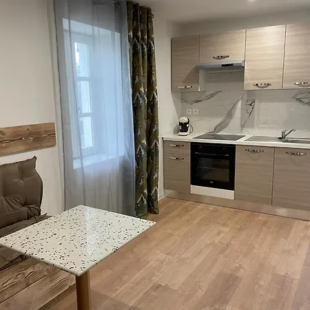 Domaine Chamarel Saint-Paulet-de-Caisson