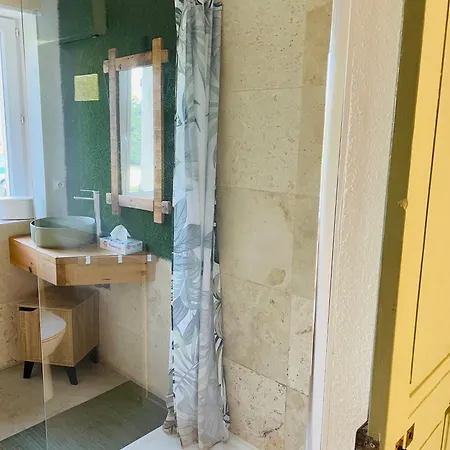 Domaine Chamarel * Saint-Paulet-de-Caisson